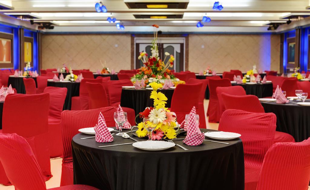 Hotel Amar Agra  Buitenkant foto